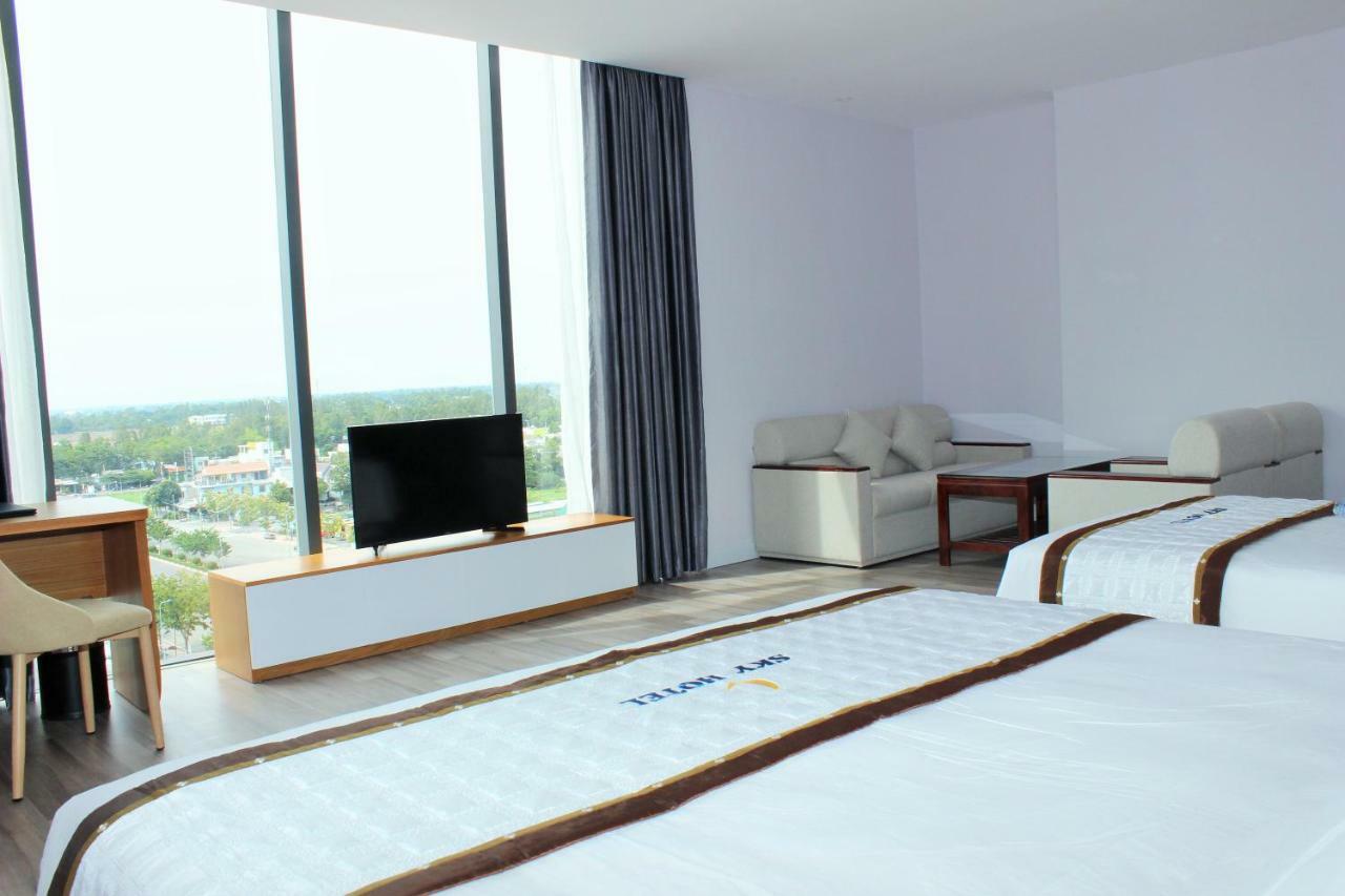 Sky Hotel Hong Ngu Bagian luar foto