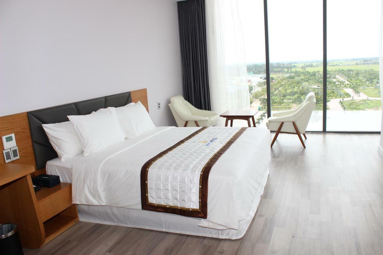 Sky Hotel Hong Ngu Bagian luar foto