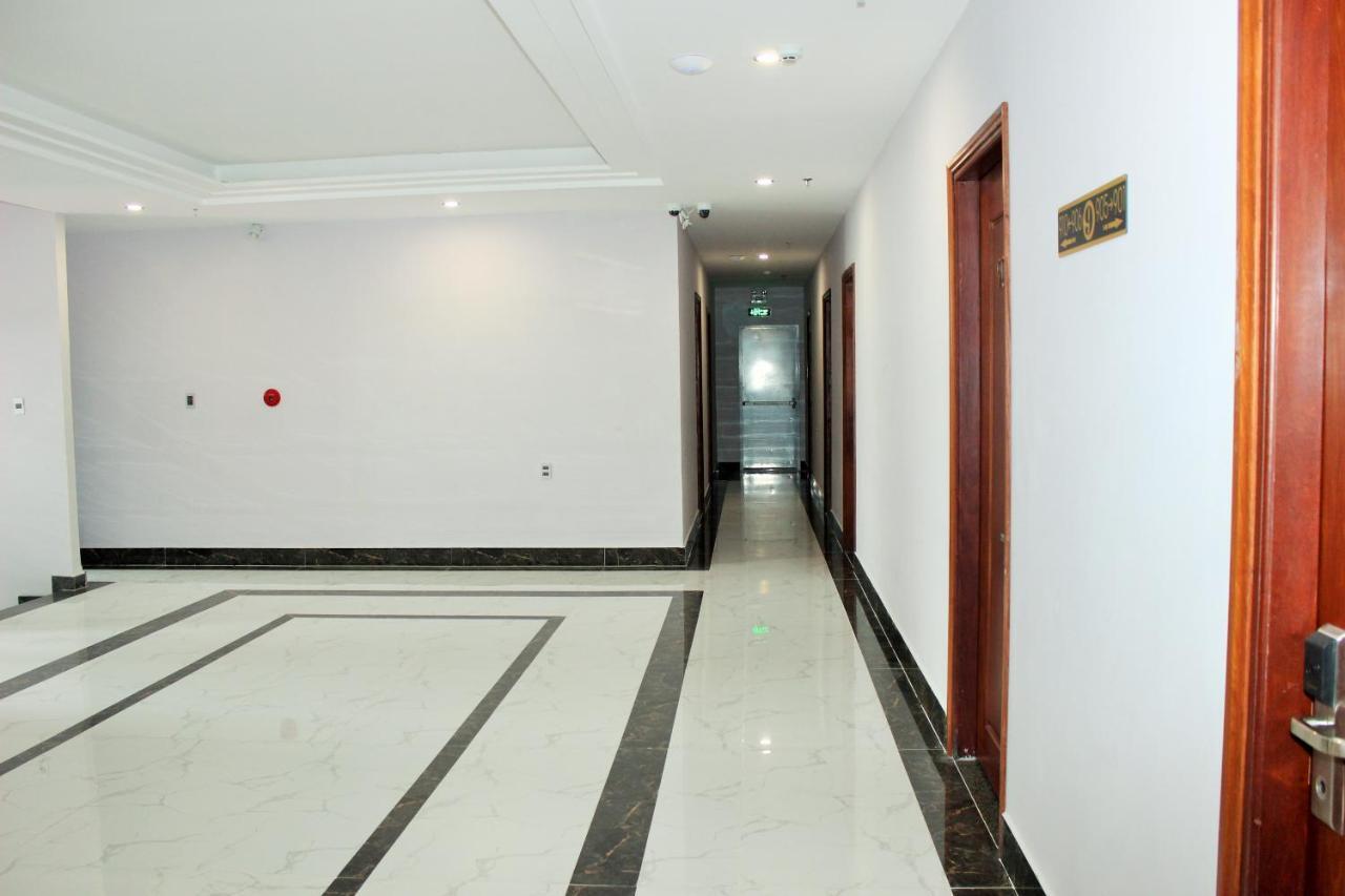 Sky Hotel Hong Ngu Bagian luar foto